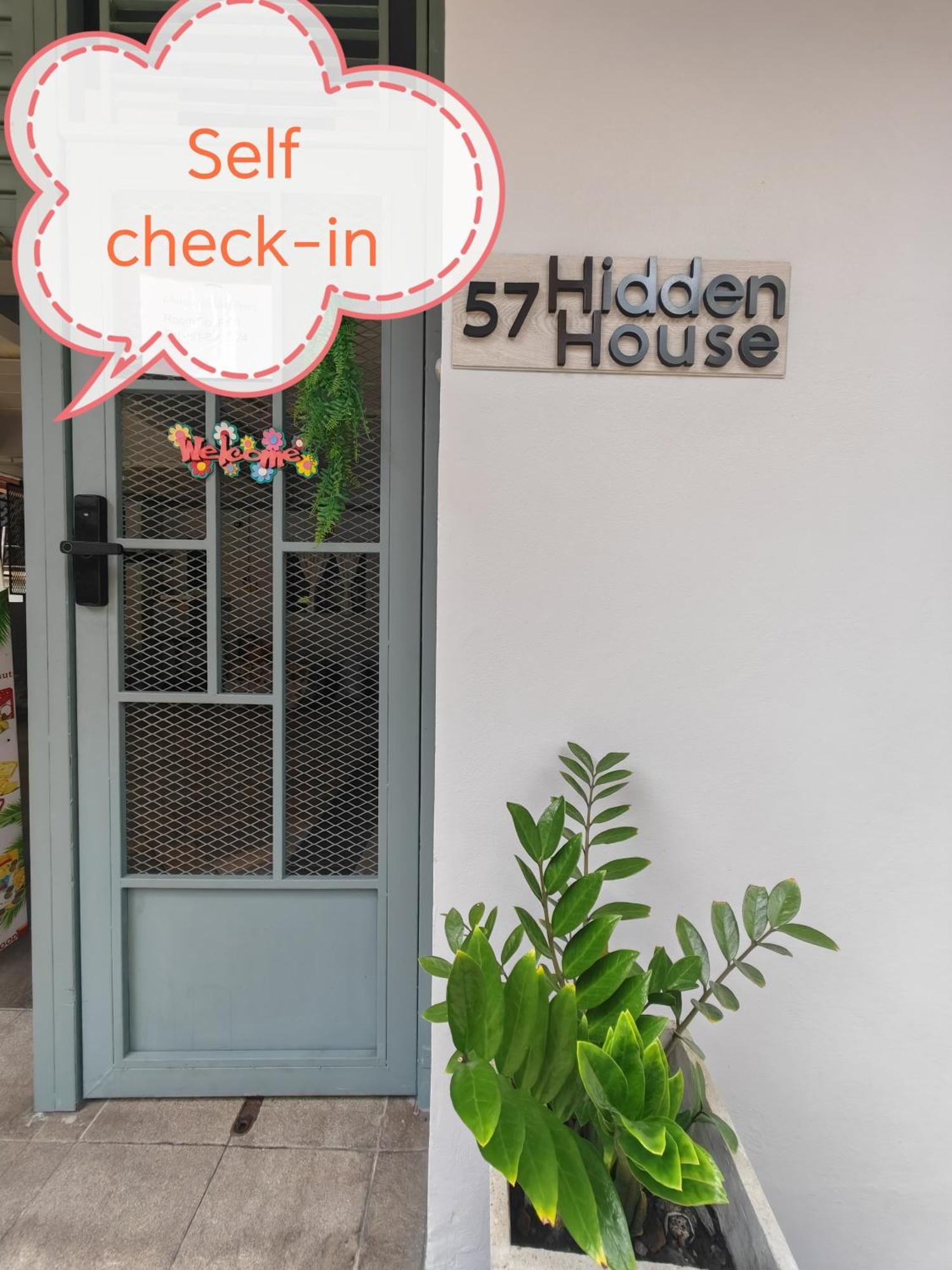 57 Hidden House Bkk Chinatown Hotel Bangkok Exterior foto